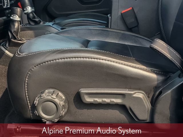 Used 2018 Jeep Wrangler Unlimited Sahara w/ Cold Weather Group AWD/4WD image 7