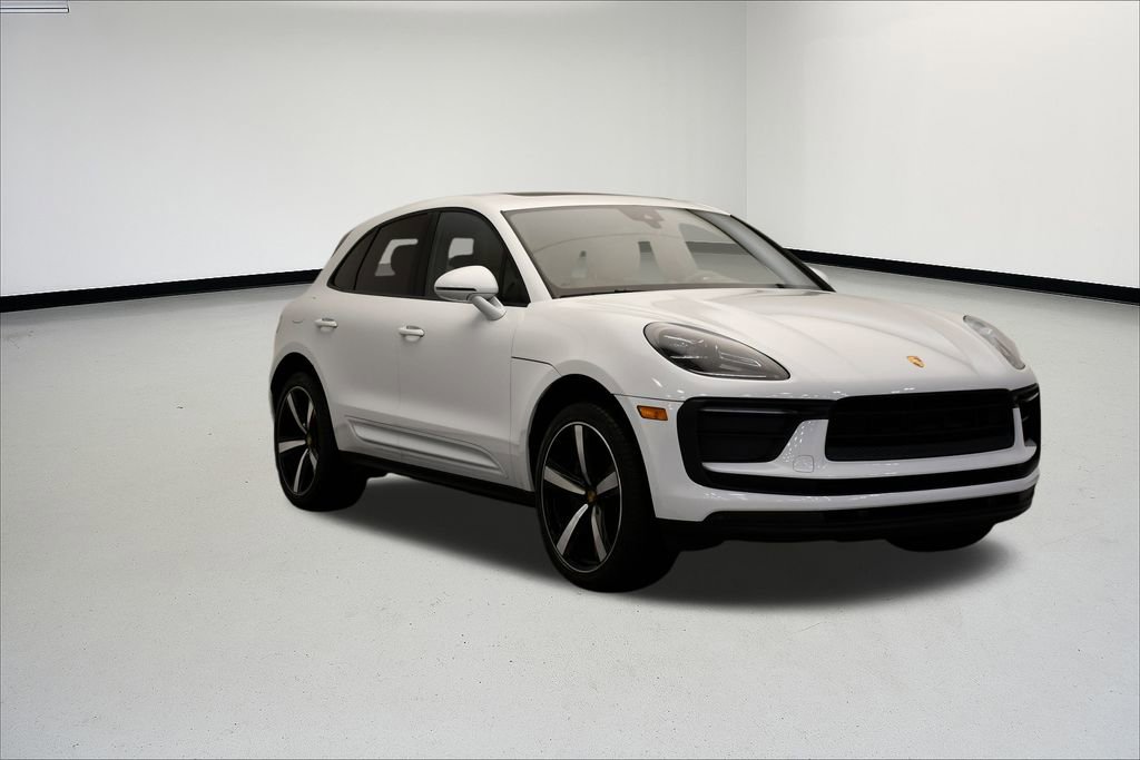 Used 2022 Porsche Macan image 9