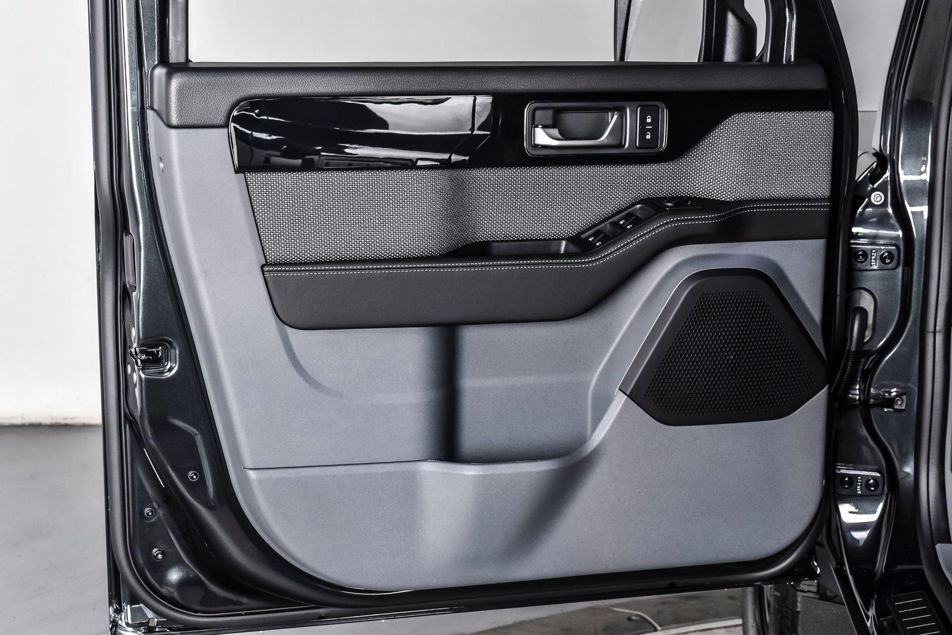 New 2026 INEOS Grenadier AWD/4WD image 13