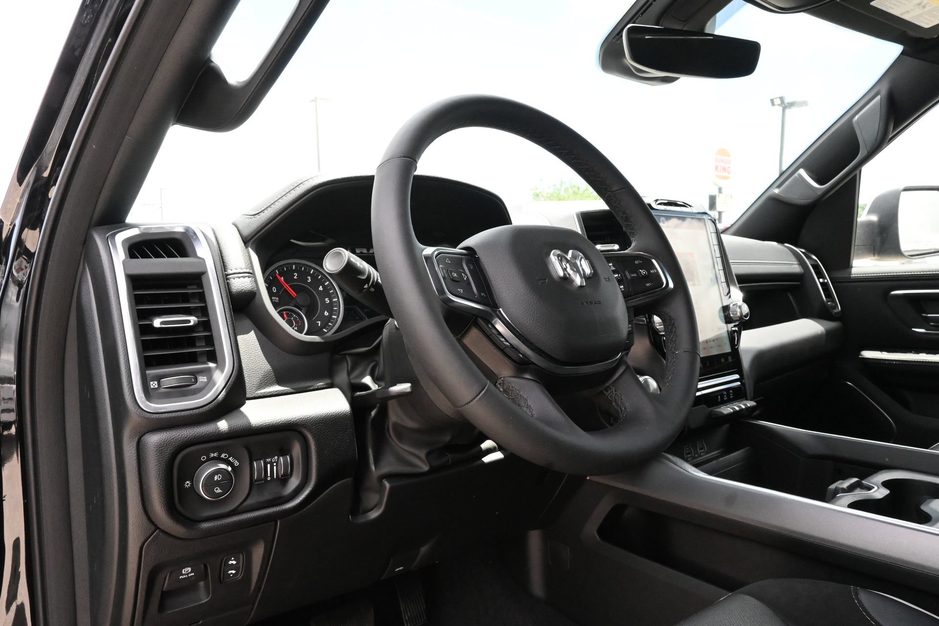 Used 2026 RAM 1500 Laramie AWD/4WD image 16