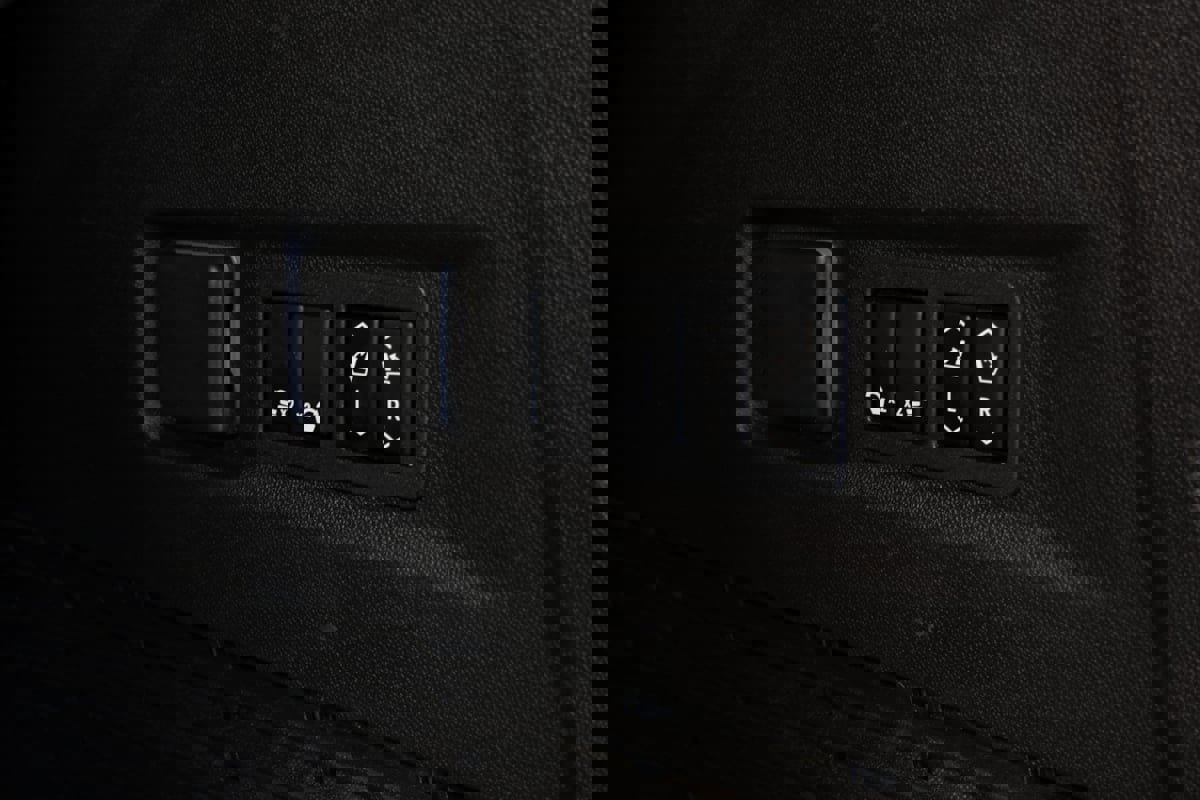 Used 2021 GMC Yukon Denali w/ Denali Ultimate Package image 50