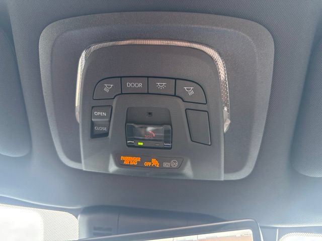 Used 2025 Toyota Crown Signia w/ Advanced Technology Package AWD/4WD image 28