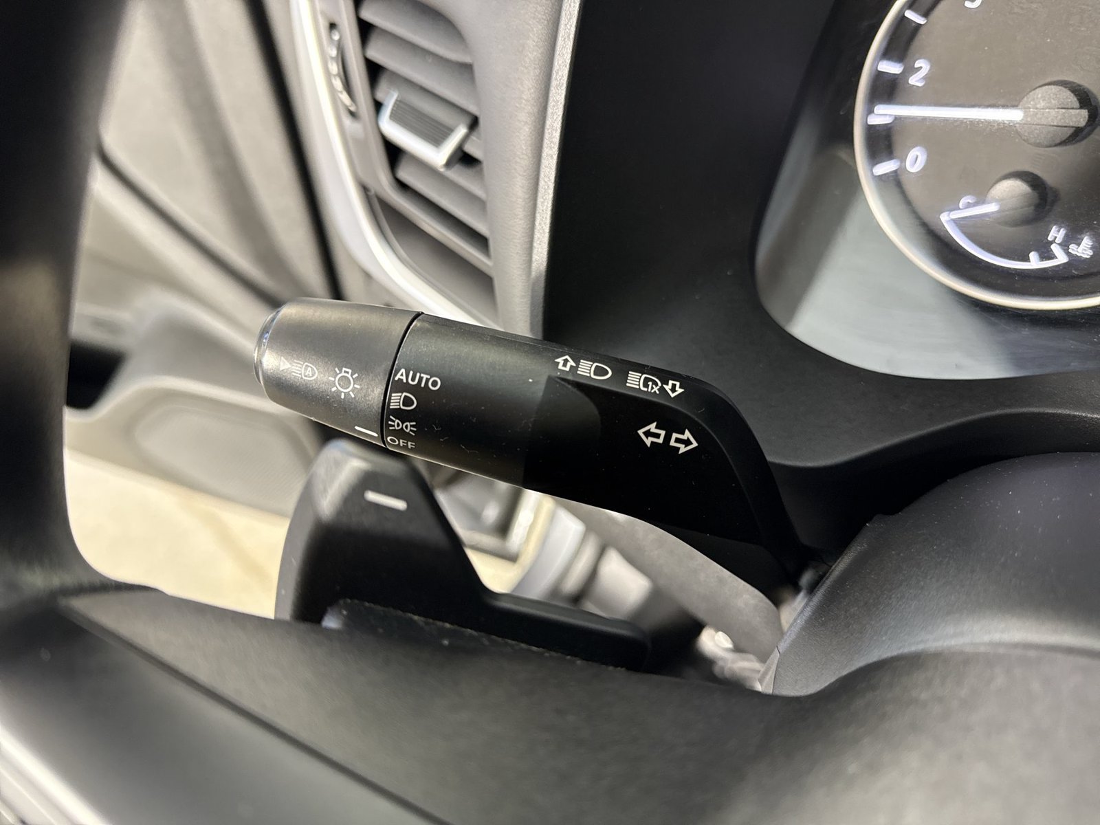 Certified 2023 Nissan Rogue S AWD/4WD image 17