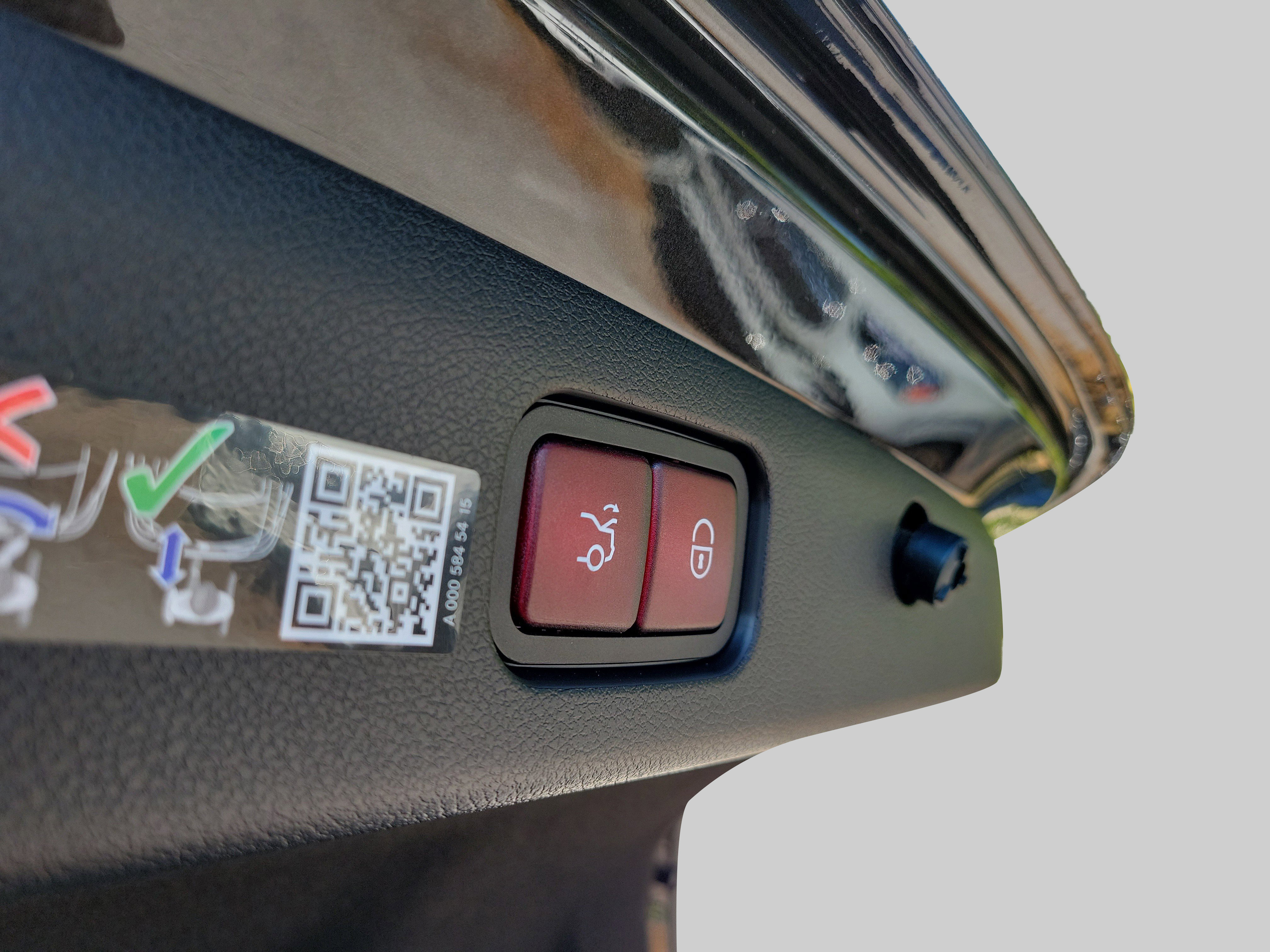 Certified 2025 Mercedes-Benz E 350 Sedan image 8