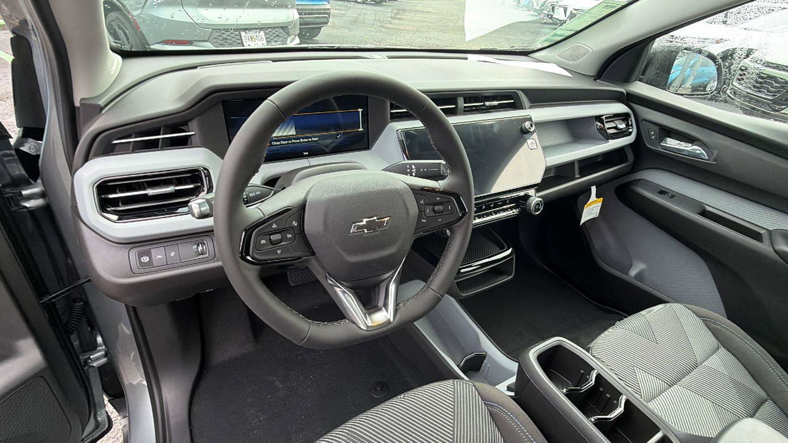 New 2027 Chevrolet Bolt LT w/ Comfort Package FWD image 17