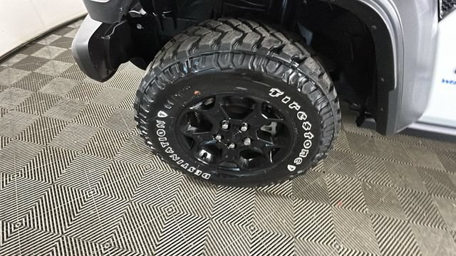 Used 2023 Jeep Wrangler Unlimited w/ Cold Weather Group AWD/4WD image 8