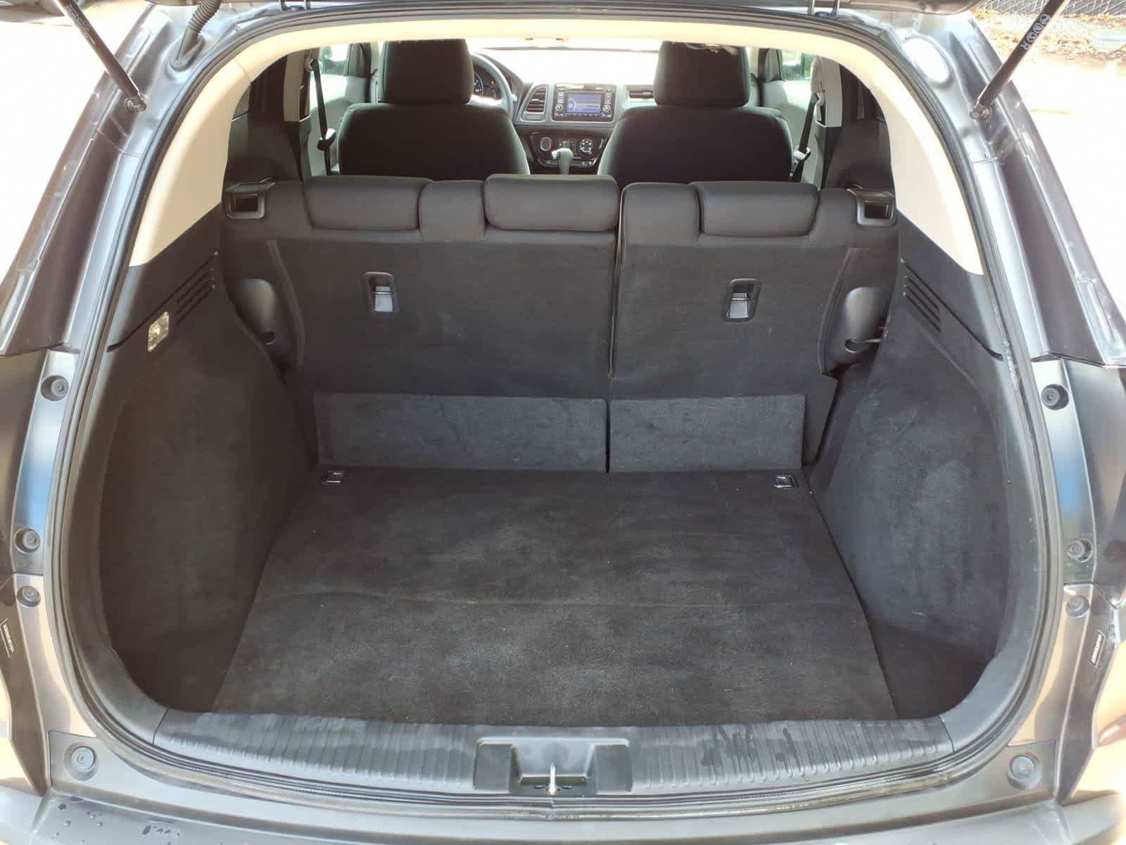 Used 2018 Honda HR-V LX image 5