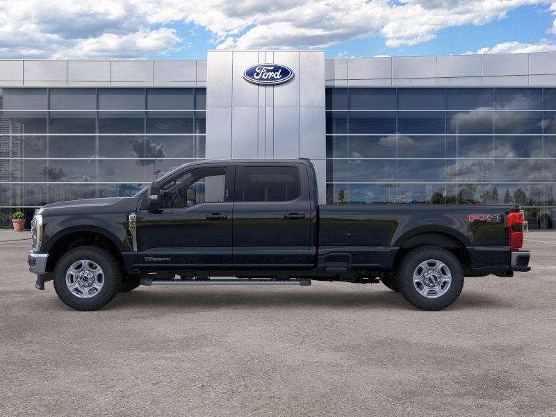 New 2026 Ford F350 XLT w/ XLT Premium Package AWD/4WD image 3