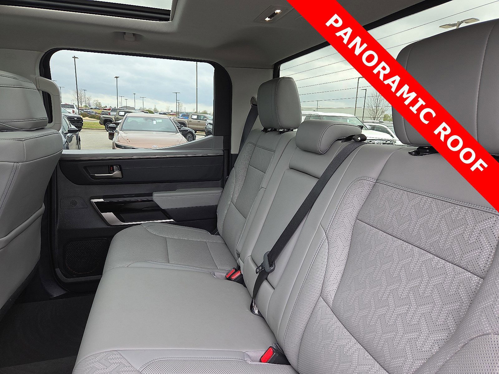 Used 2022 Toyota Tundra Limited AWD/4WD image 10