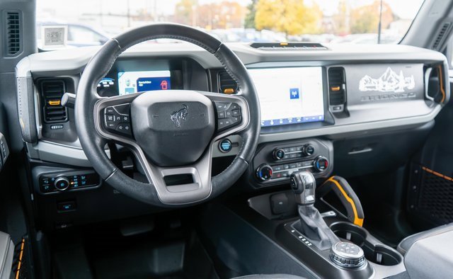 Used 2023 Ford Bronco Badlands w/ Sasquatch Package image 17