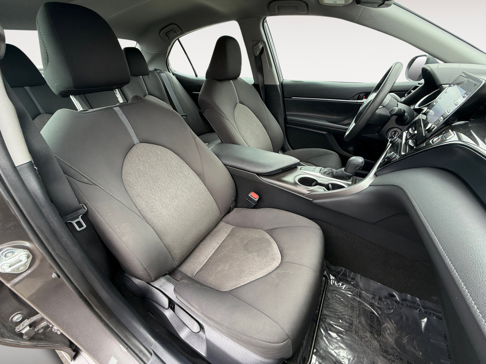 Used 2024 Toyota Camry LE FWD image 19