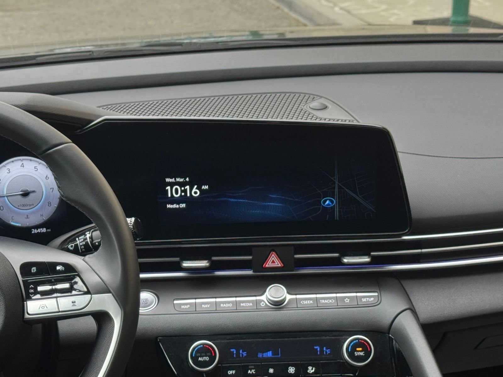 Used 2025 Hyundai Elantra SEL image 17