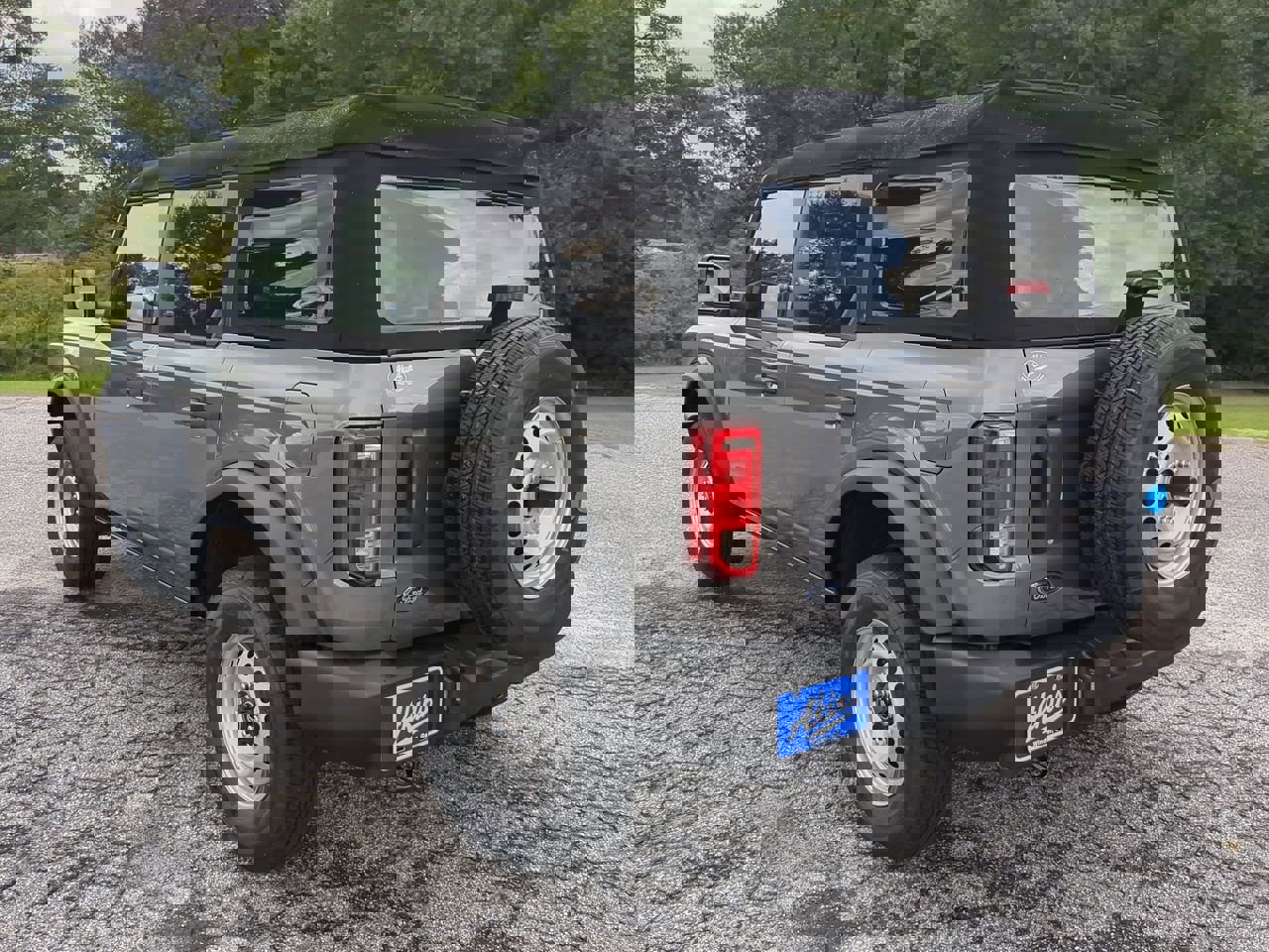 New 2025 Ford Bronco 4-Door image 5