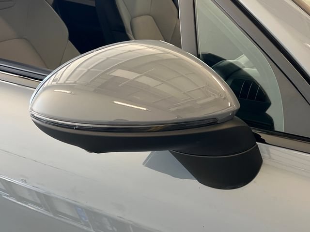 Used 2025 Porsche Cayenne S AWD/4WD image 17