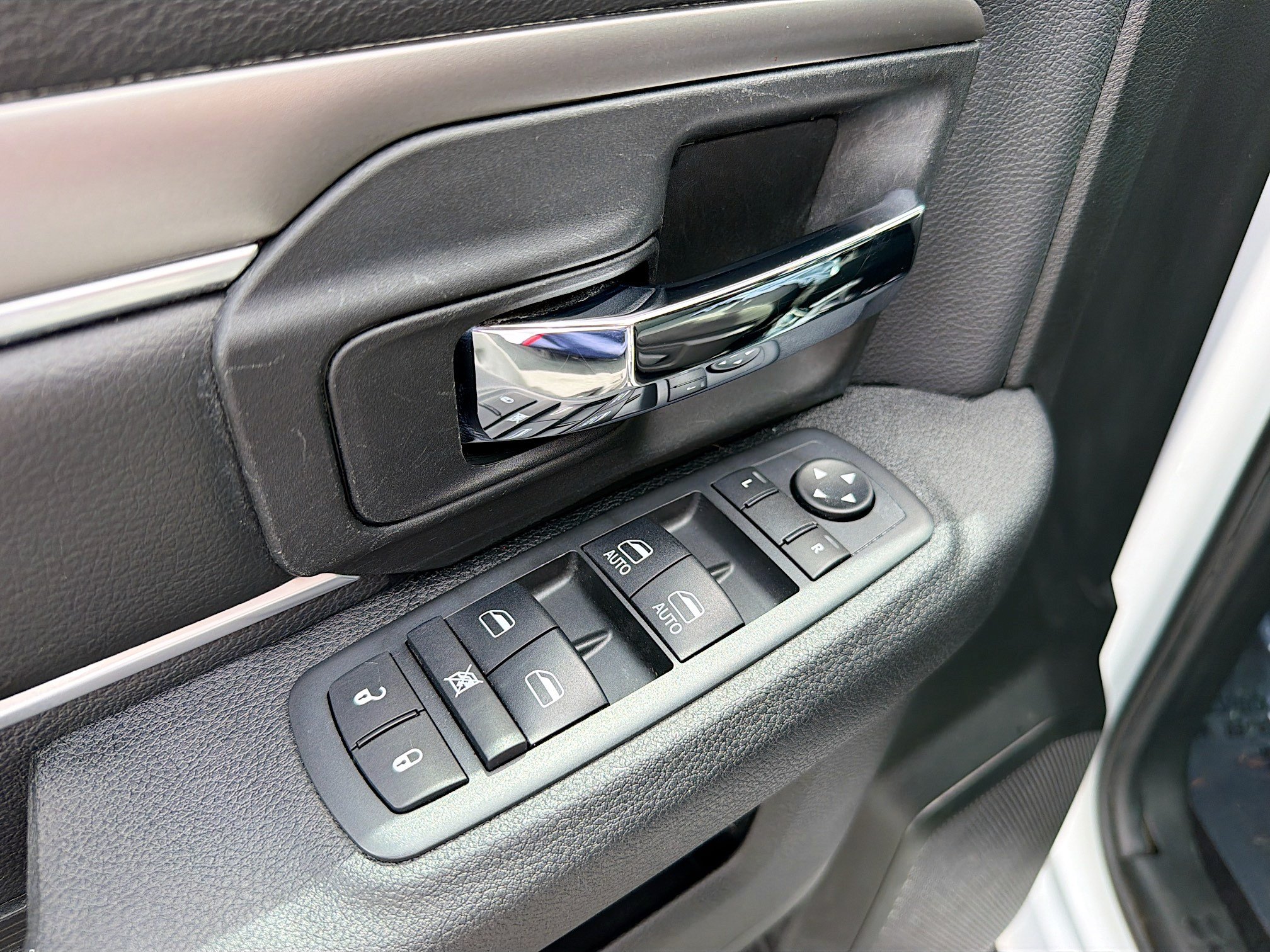 Used 2021 RAM 1500 Classic Warlock RWD image 7