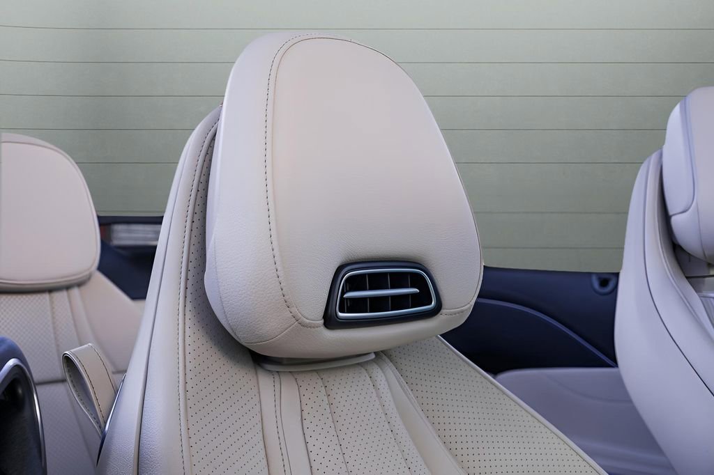 Used 2024 Mercedes-Benz CLE 300 4MATIC Cabriolet image 80