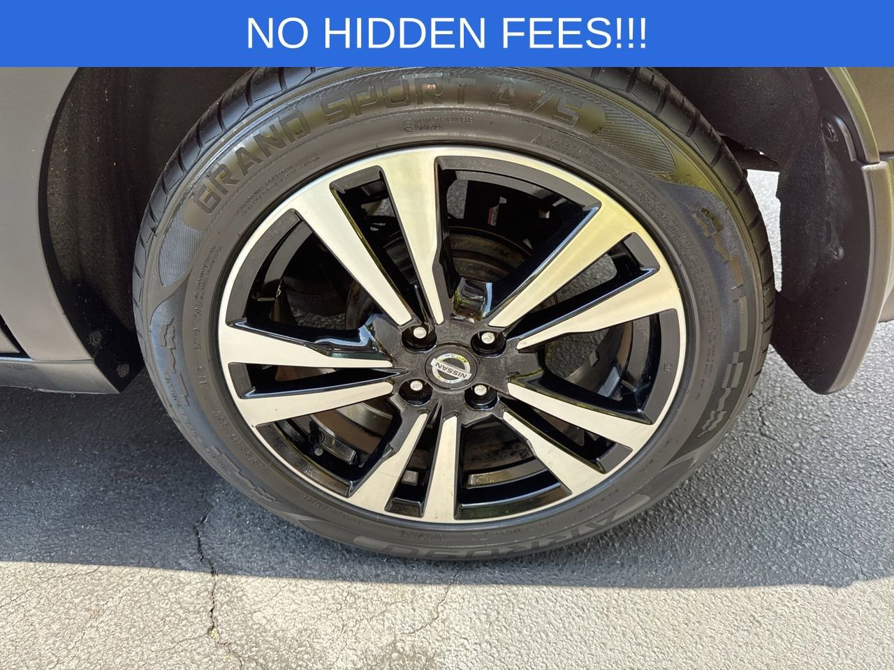 Used 2018 Nissan Kicks SV FWD image 10