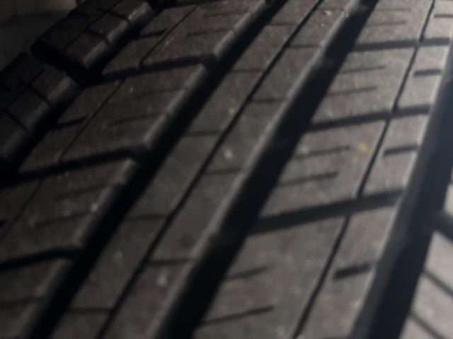 Used 2025 Chevrolet Traverse LT FWD image 39