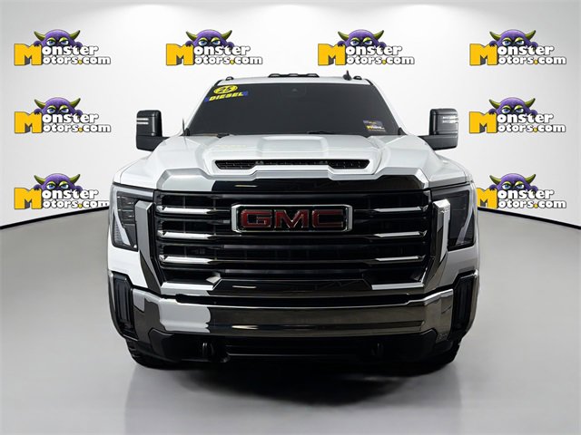 Used 2025 GMC Sierra 2500 SLE image 2