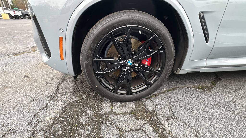 Used 2024 BMW X4 M40i w/ Premium Package image 9