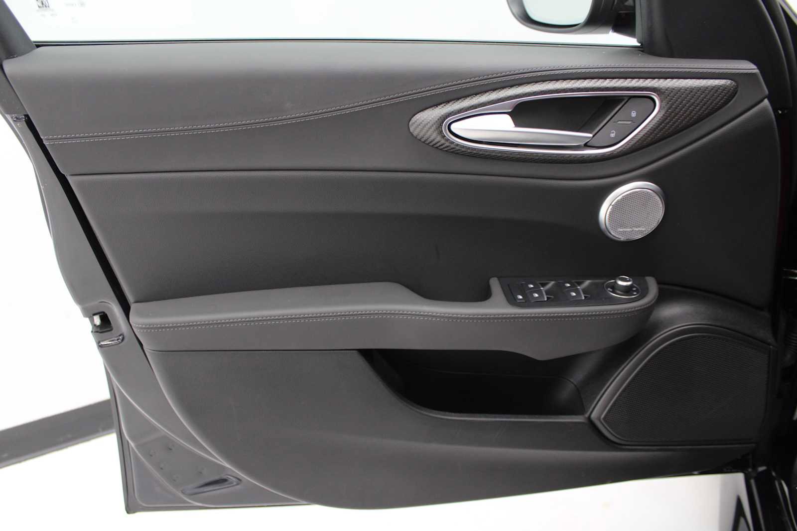 Used 2024 Alfa Romeo Giulia Quadrifoglio w/ Active Assist Plus Package image 14