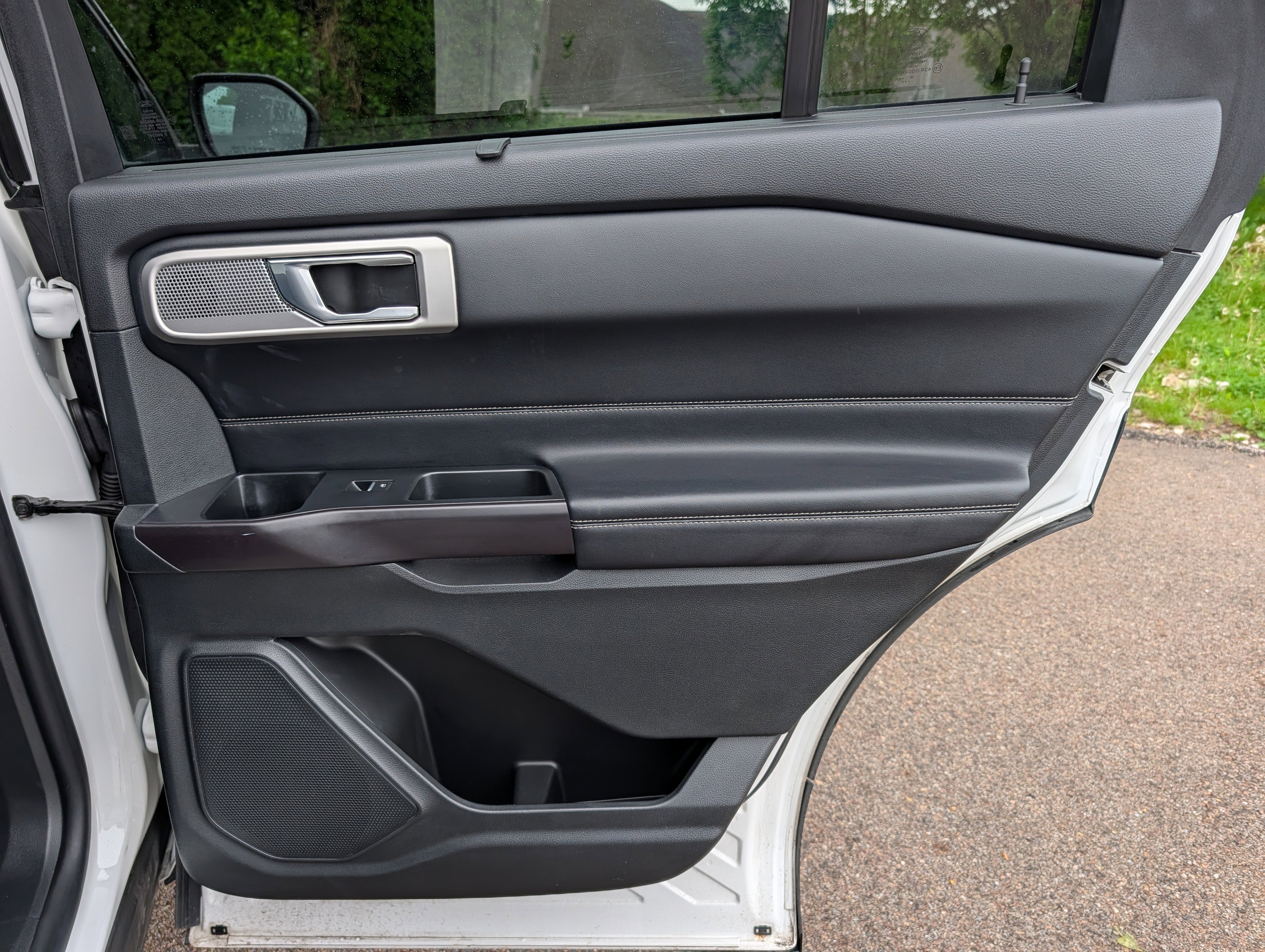 Used 2020 Ford Explorer Limited image 40