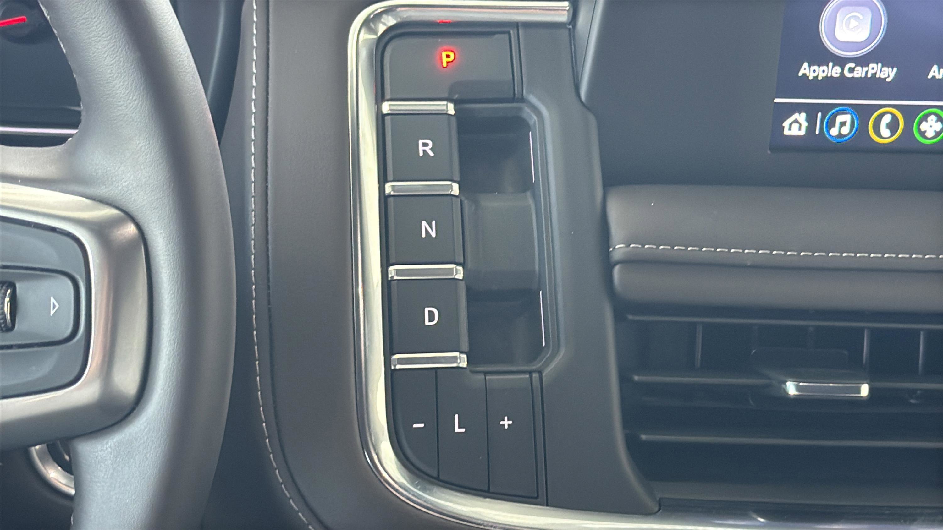 Used 2024 Chevrolet Tahoe LS RWD image 23