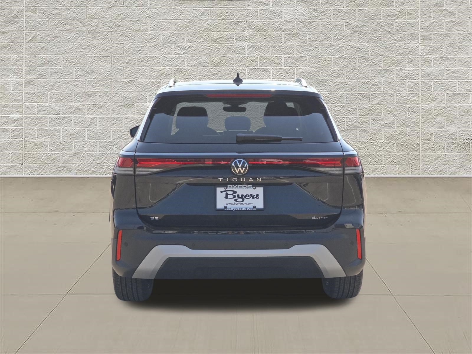 New 2026 Volkswagen Tiguan SE AWD/4WD image 6