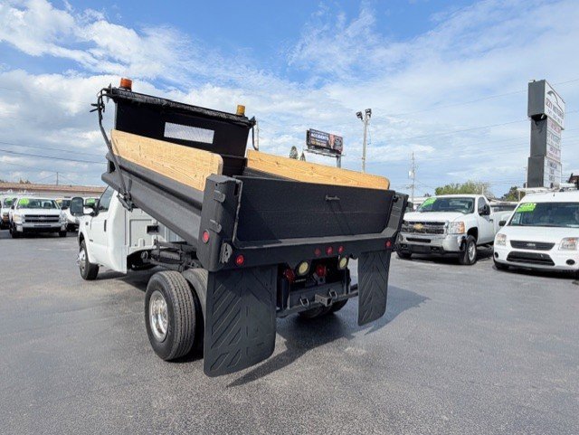 Used 2001 Ford F350 XL image 8