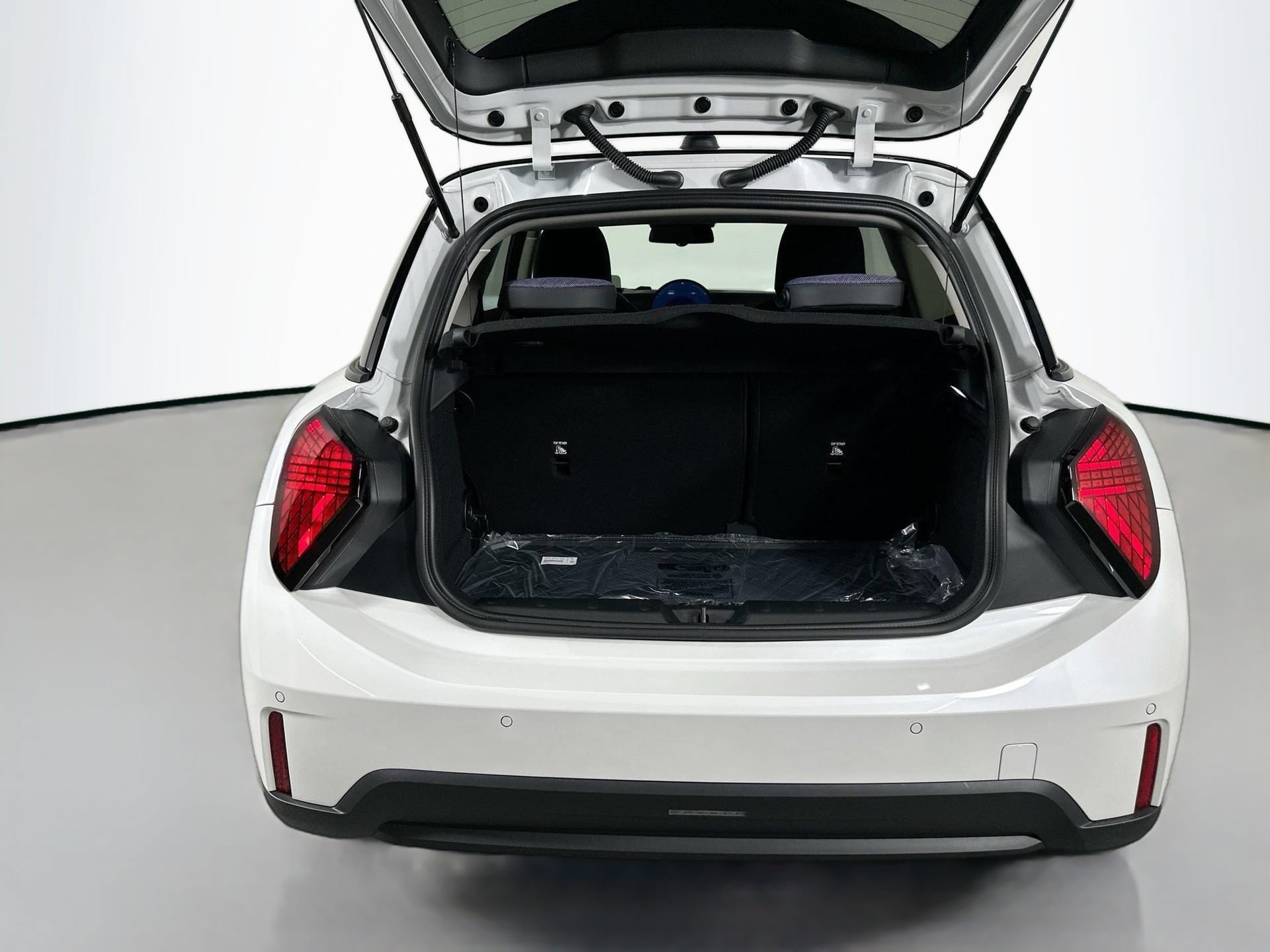 Used 2025 MINI Cooper S FWD image 25