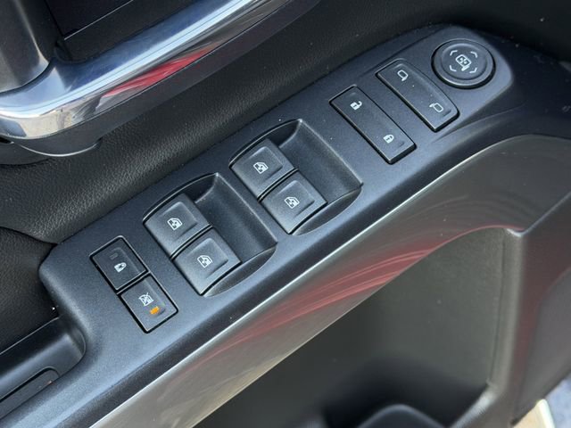 Used 2018 Chevrolet Silverado 1500 LT w/ LT Eassist Package RWD image 26