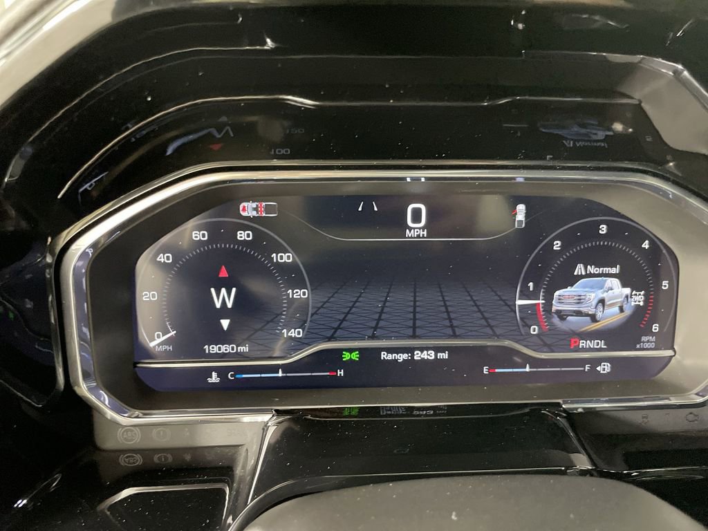 Used 2025 GMC Sierra 1500 SLT image 12