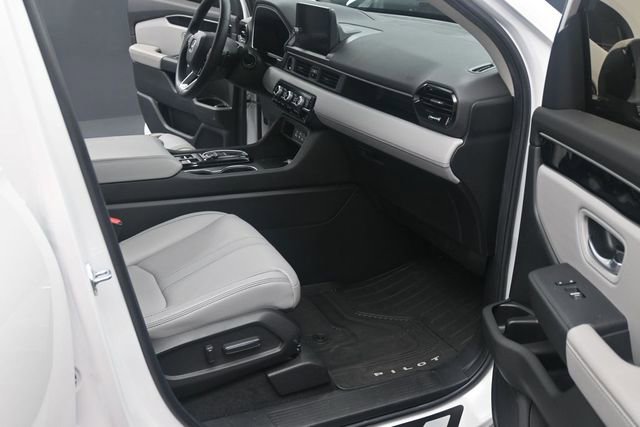 Used 2025 Honda Pilot Touring image 20
