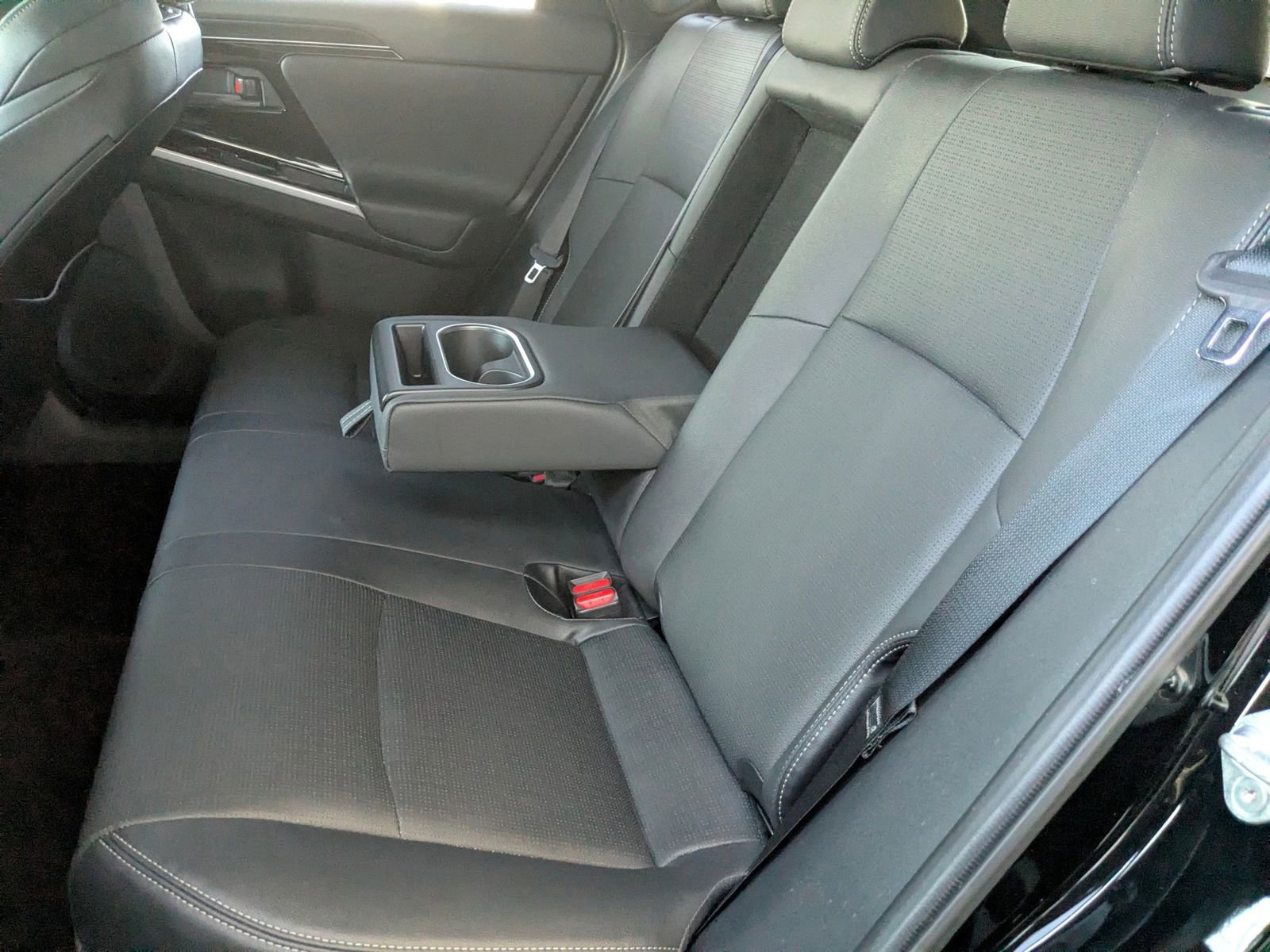 Used 2025 Subaru Solterra Limited w/ Limited Package AWD/4WD image 24