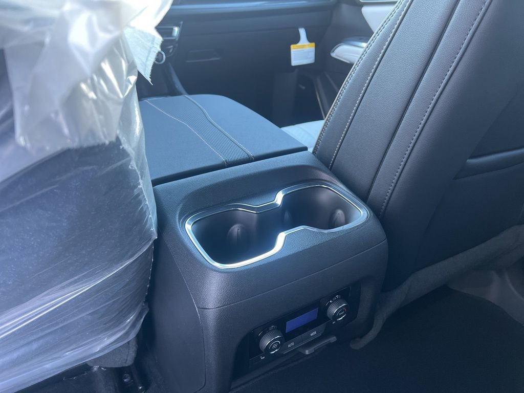 New 2026 Chevrolet Traverse High Country image 26