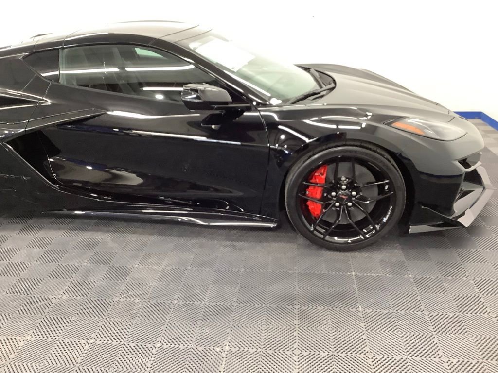 New 2026 Chevrolet Corvette Z06 w/ Z07 Performance Package image 18