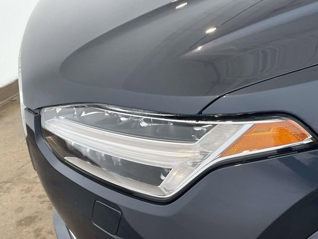 Used 2023 Volvo XC90 B6 Plus w/ Protection Package Premier AWD/4WD image 7