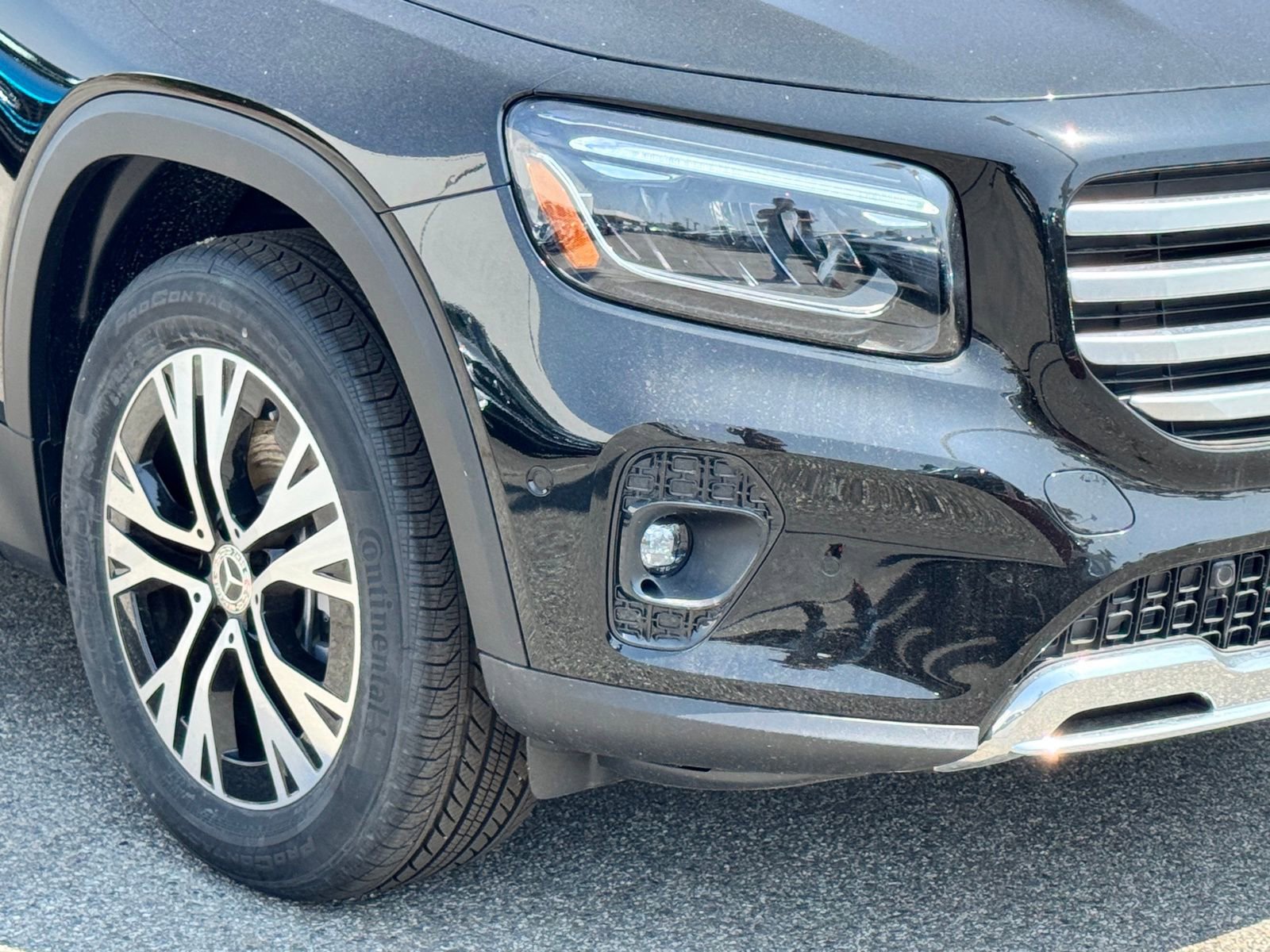 New 2025 Mercedes-Benz GLB 250 image 4