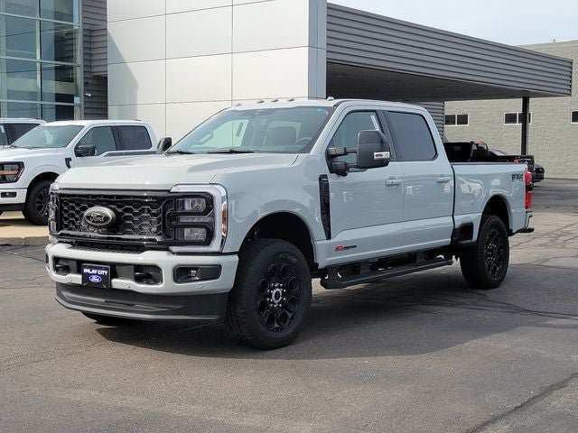 New 2026 Ford F350 Lariat w/ Black Appearance Package AWD/4WD image 2