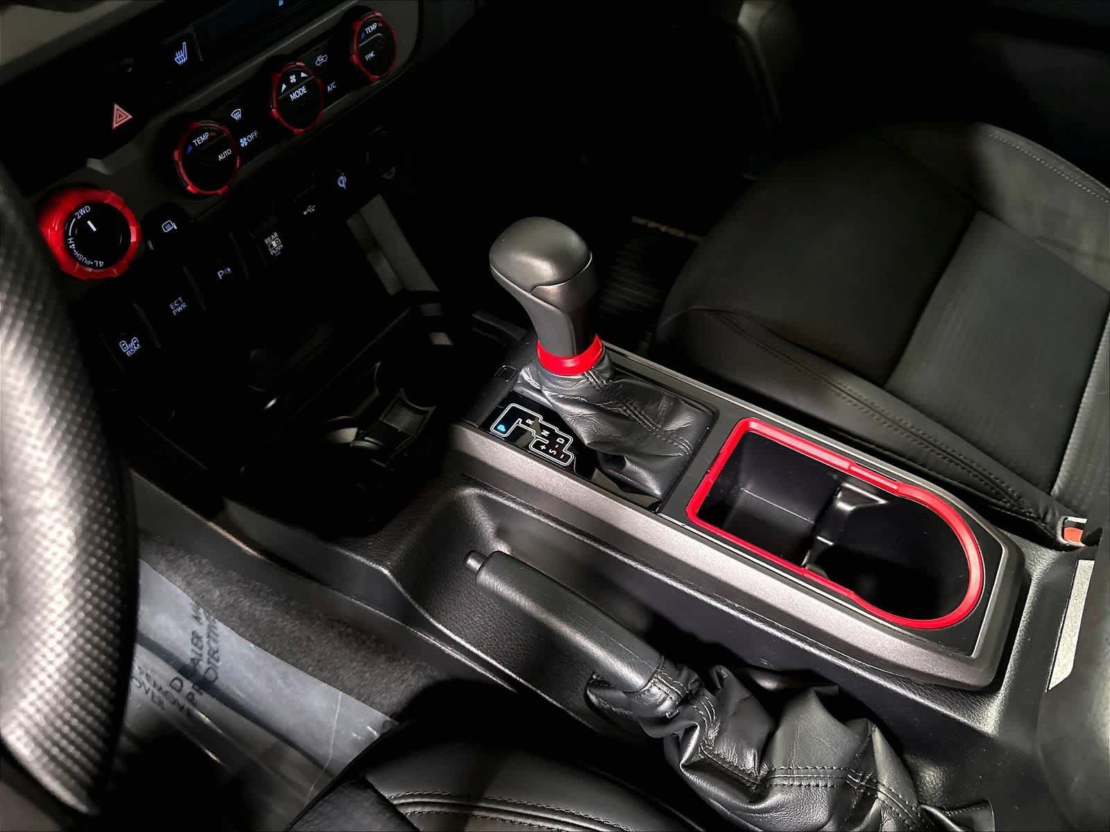 Used 2021 Toyota Tacoma TRD Sport w/ TRD Premium Sport Package AWD/4WD image 18