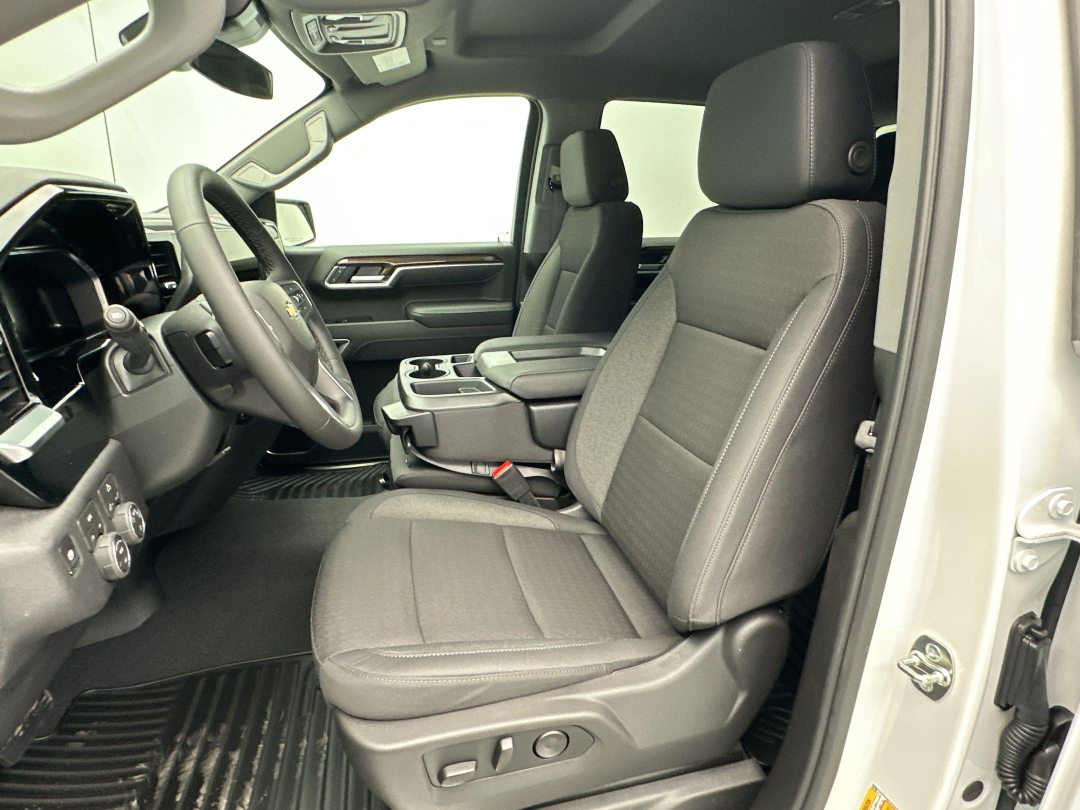 New 2026 Chevrolet Silverado 1500 LT AWD/4WD image 5