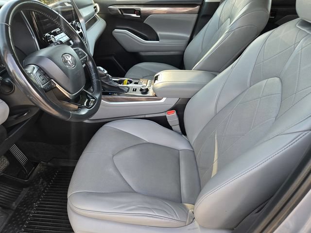 Used 2021 Toyota Highlander Platinum AWD/4WD image 20