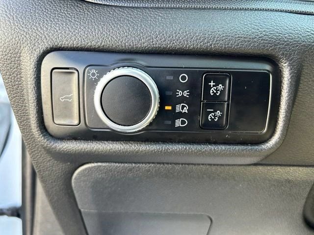 Used 2023 Ford Explorer 4WD image 19