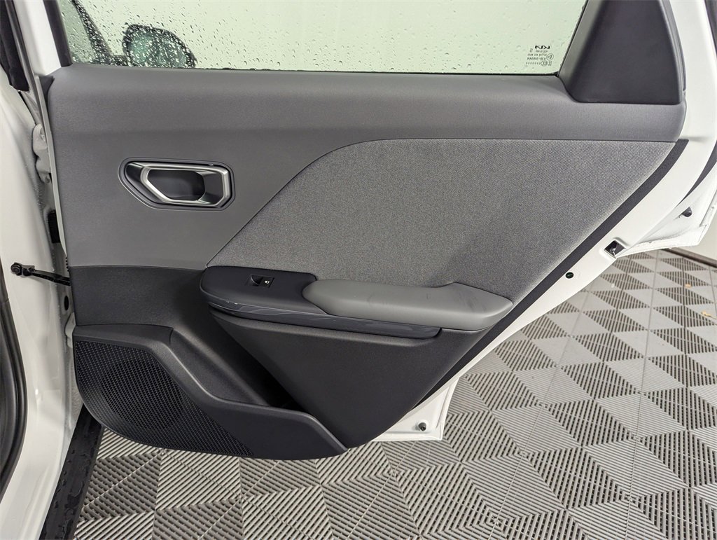 New 2025 Kia K4 EX image 31