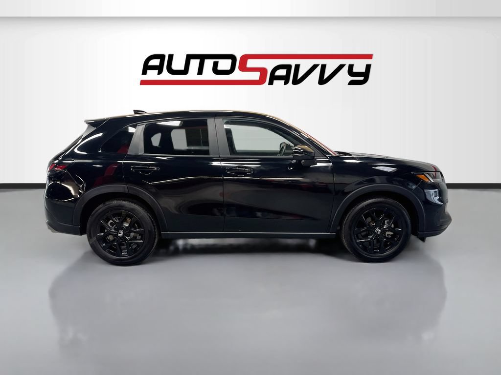 Used 2025 Honda HR-V Sport image 8