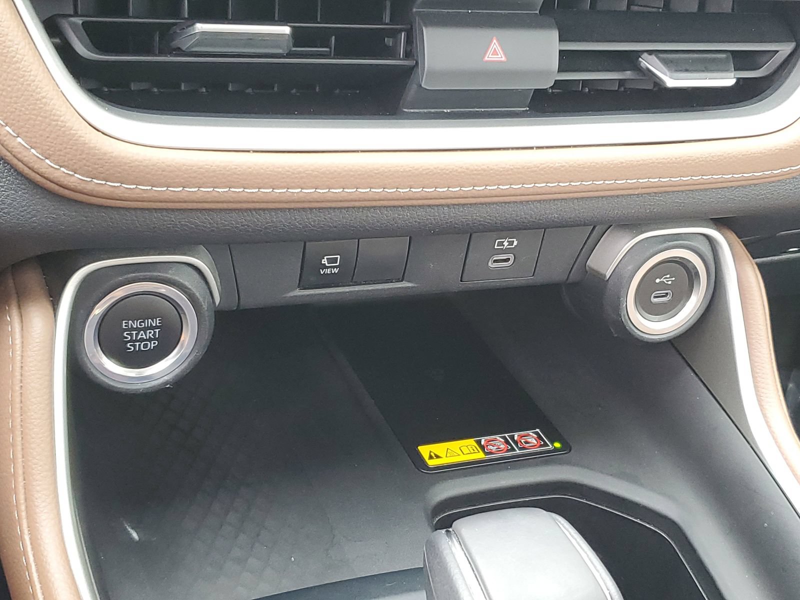 Certified 2024 Toyota Grand Highlander AWD image 32