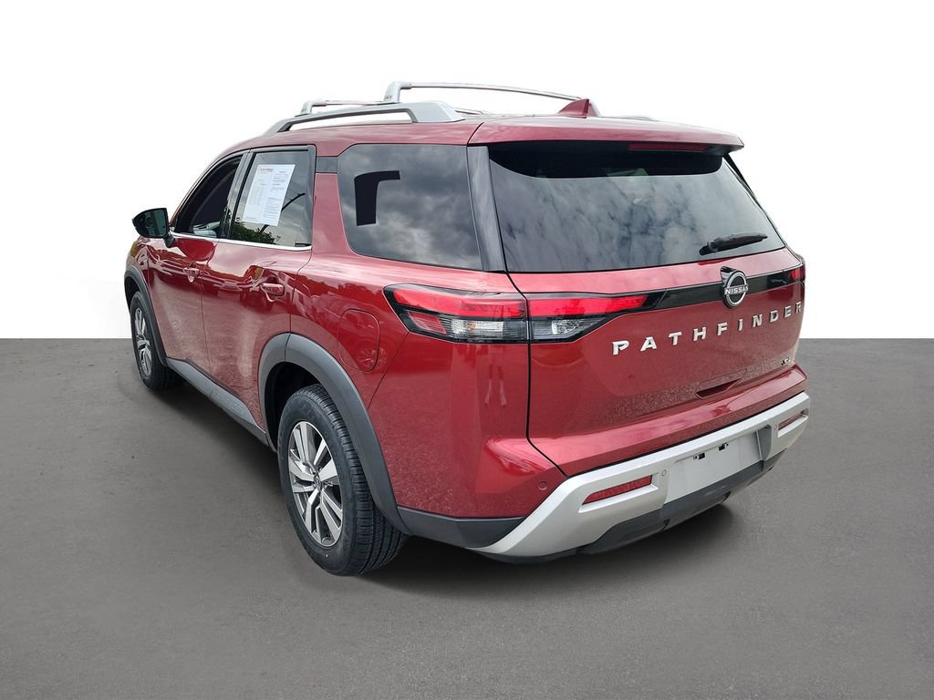 Certified 2023 Nissan Pathfinder SL FWD image 4