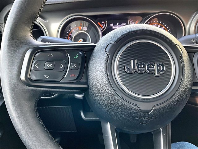 Used 2023 Jeep Gladiator Sport image 23