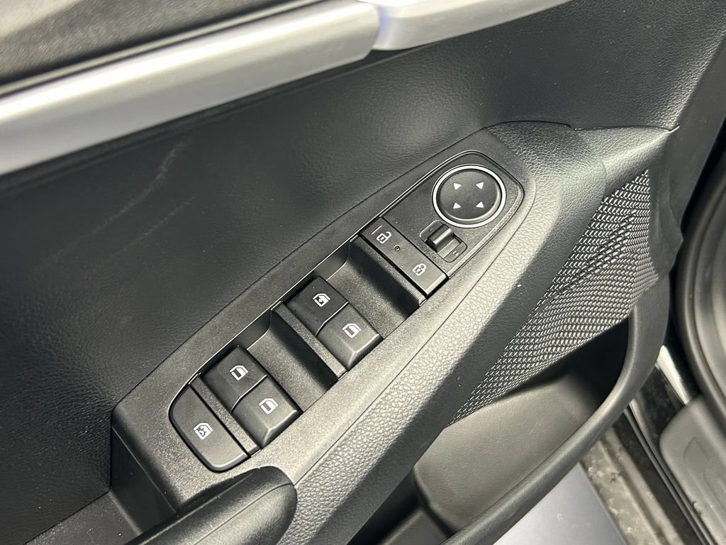 Used 2026 Kia Seltos LX FWD image 38