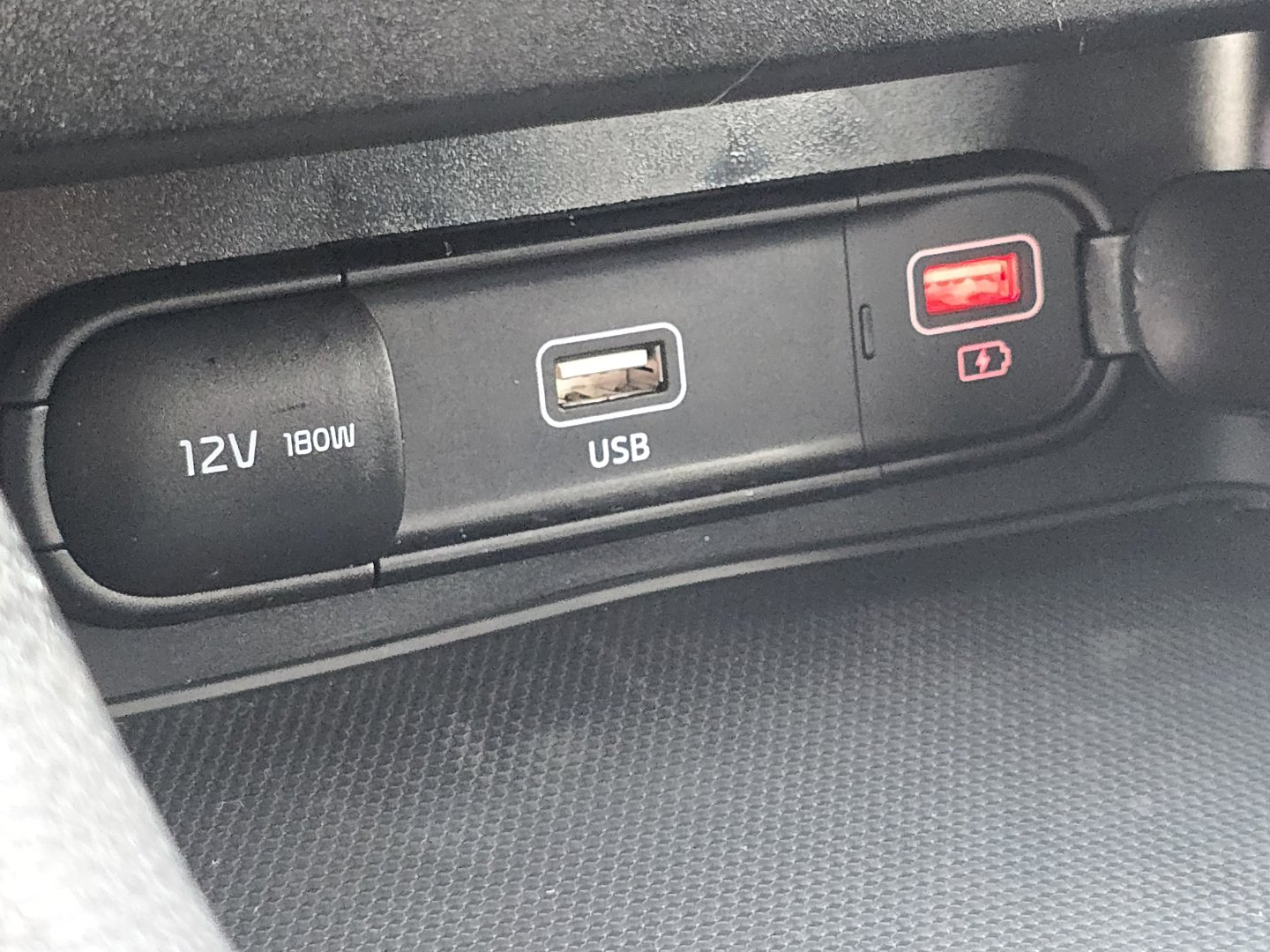 Used 2024 Kia Forte LXS FWD image 4